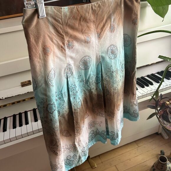 Brown and Cream Knee-Length Skater Skirt Size 11 - Picture 8 of 16